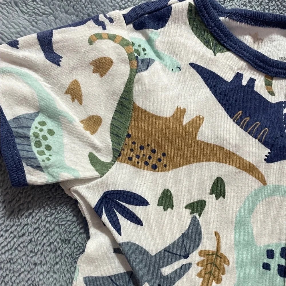Carter's Baby Romper -Dinosaurs Size 18 Month - like new